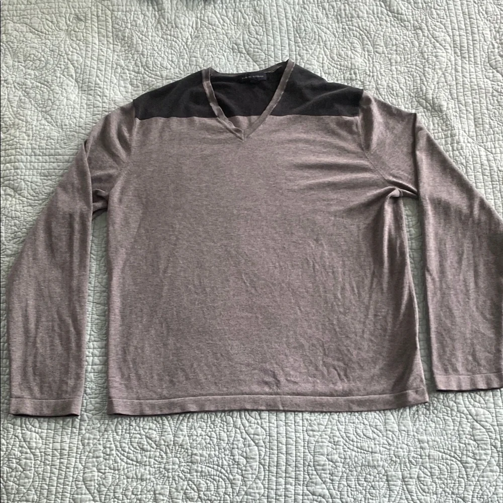 Banana Republic Silk Sweater Black and Gray